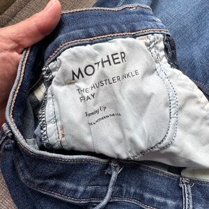 Mother Jeans the Hustler Ankle Fray Teaming up Size 26